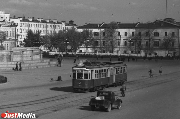 «Могли отправить в карцер». История здания на Ленина, 33 в Екатеринбурге, где гимназия №9 - Фото 5