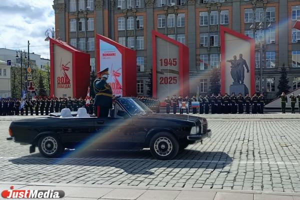 В Екатеринбурге прошла генеральная репетиция Парада Победы. ФОТО - Фото 2