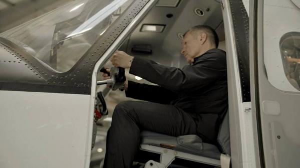 Соловьев посетил Уральский авиазавод, инженеров которого ранее призывал наказать - Фото 2