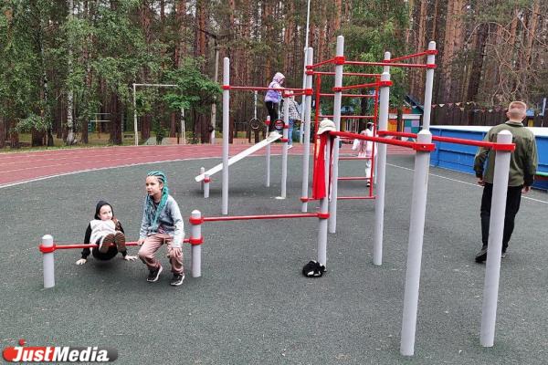 «Это будет эталонный лагерь». Алексей Орлов посетил обновленные «Уральские самоцветы». - Фото 5