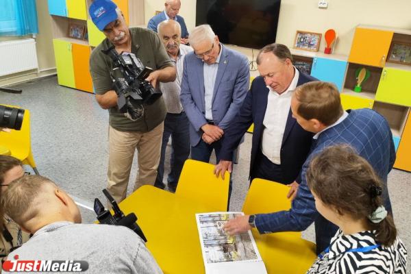 «Это будет эталонный лагерь». Алексей Орлов посетил обновленные «Уральские самоцветы». - Фото 11