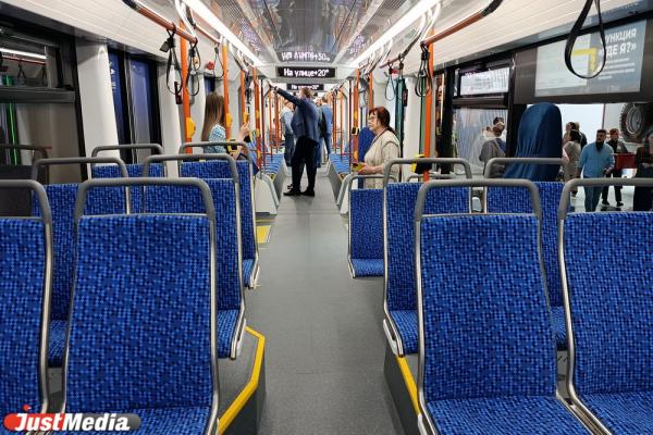 На ИННОПРОМе показали трамваи будущего и подписали соглашение о беспилотном общественном транспорте - Фото 4