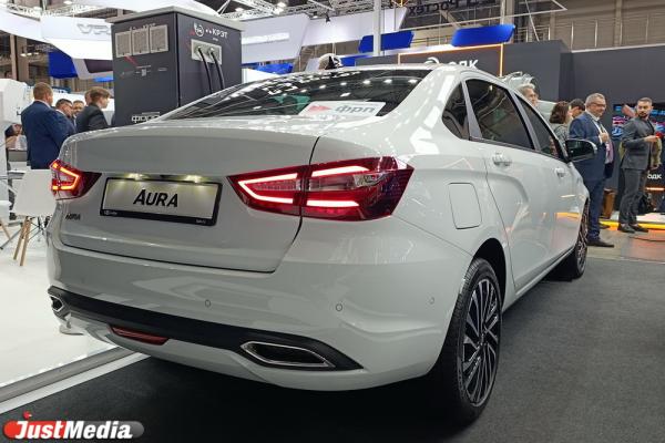 На ИННОПРОМ-2025 привезли электромобиль для Севера и правительственные беспилотники - Фото 3