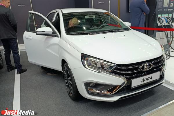 На ИННОПРОМ-2025 привезли электромобиль для Севера и правительственные беспилотники - Фото 4