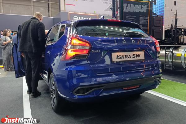 На ИННОПРОМ-2025 привезли электромобиль для Севера и правительственные беспилотники - Фото 7