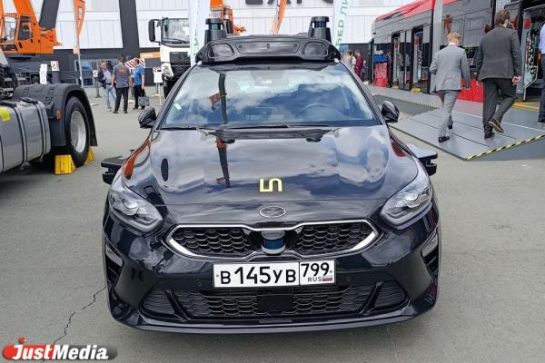 На ИННОПРОМ-2025 привезли электромобиль для Севера и правительственные беспилотники - Фото 21