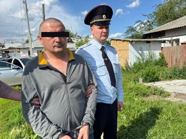 Медики Каменска-Уральского спасли женщину, которую токарь истыкал ножом в гаражах - Фото 2