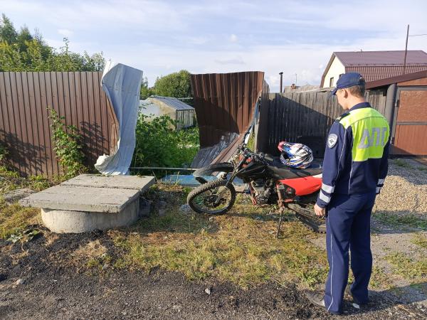 В Нижнем Тагиле 14-летний подросток влетел в забор на питбайке и попал в реанимацию - Фото 2