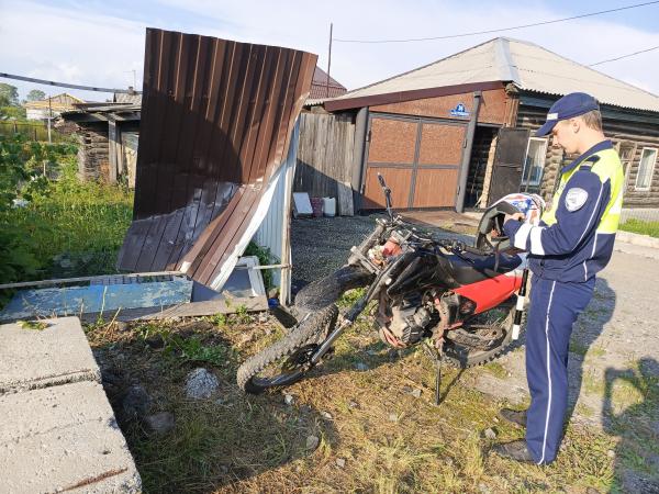 В Нижнем Тагиле 14-летний подросток влетел в забор на питбайке и попал в реанимацию - Фото 3