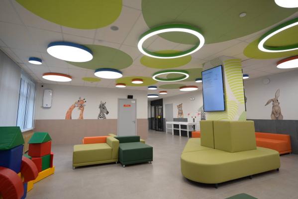 В Екатеринбурге открыли поликлинику ДГБ №15 стоимостью более 2 млрд рублей - Фото 2