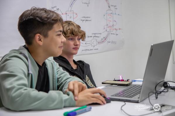 Школьники посетят экскурсии на предприятия горно-металлургической отрасли Среднего Урала - Фото 2