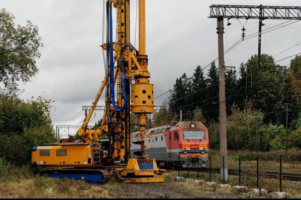 На трассе Екатеринбург- Шадринск – Курган начали строить 30-метровый мост  - Фото 5