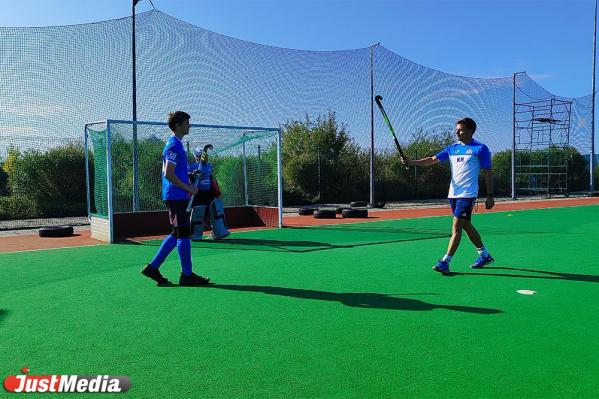 Хоккей на траве и прогулки на лошадях. Как дети из Екатеринбурга бесплатно занимаются экзотическими видами спорта - Фото 5