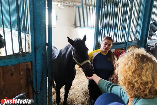 Хоккей на траве и прогулки на лошадях. Как дети из Екатеринбурга бесплатно занимаются экзотическими видами спорта - Фото 9