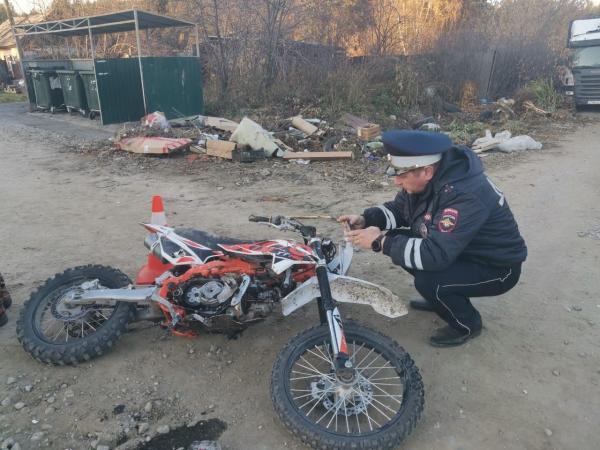 Под Березовском водитель КАМАЗа насмерть сбил 14-летнего подростка на питбайке - Фото 3