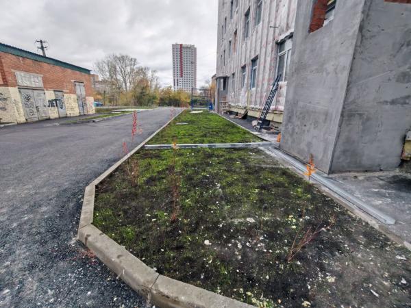 В Екатеринбурге капремонт детской поликлиники на Санаторной выходит на финишную прямую - Фото 3