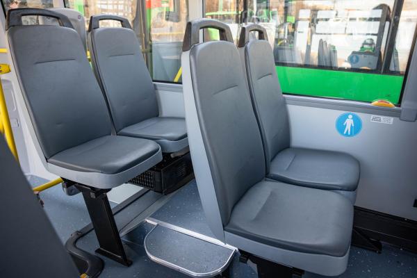 На улицы Екатеринбурга выехали 14 новых автобусов - Фото 2