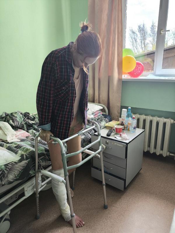 Врачи Екатеринбурга после страшного ДТП спасли байкерше ноги - Фото 2