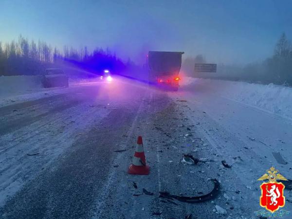 На Серовском тракте пьяный водитель «Haval» влетел в ехавший впереди грузовик - Фото 2