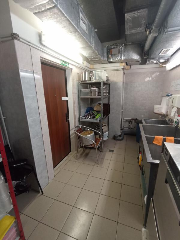 Приставы закрыли опасный кафетерий в аквапарке Екатеринбурга, где отравились дети - Фото 2