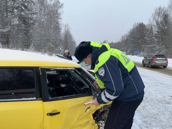 Под Верхней Пышмой женщина-водитель «Шкоды» вылетела на встречку, где в ДТП пострадал ее годовалый ребенок - Фото 3