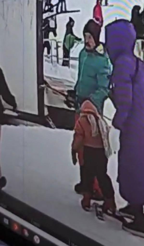 Силовики задержали лыжника, который избил 13-летнего подростка на Уктусе. ВИДЕО - Фото 2