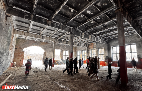 Опробовать маслобойку, посетить 200-летний храм и расписать валенки. Что можно сделать в Камышево? JustTrip - Фото 7