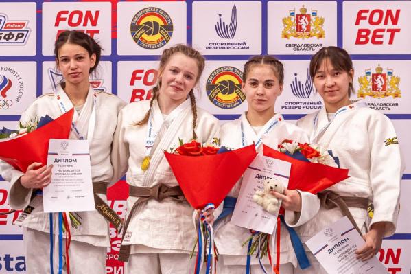 Два «золота» завоевали свердловчанки на старте Первенства России по дзюдо среди юниоров в Екатеринбурге - Фото 2