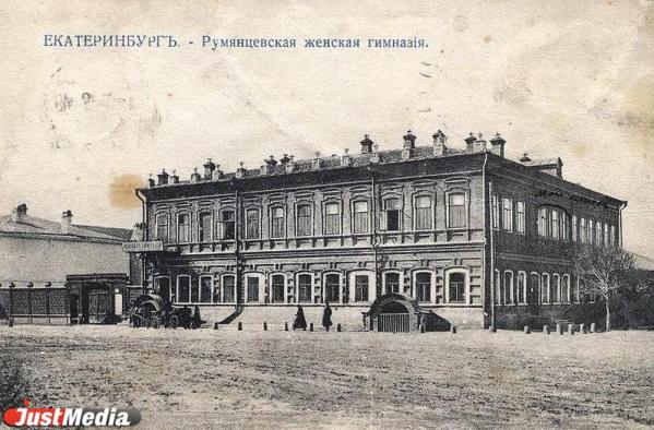 В Екатеринбурге начали ремонтировать главный учебный корпус ЕГТИ на Вайнера - Фото 5