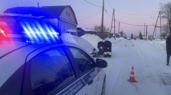  В Камышлове подросток на мопеде протаранил иномарку и получил травму ноги - Фото 2