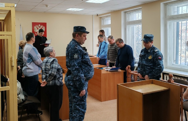 В Свердловской области банда вымогателей суммарно получила почти 19,5 лет лишения свободы - Фото 2