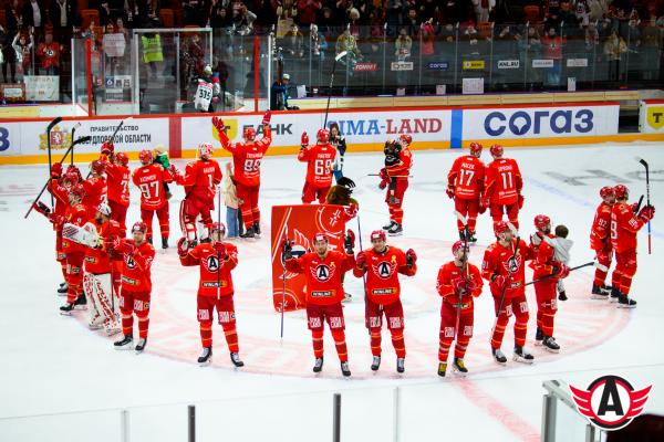 Фонд «Дети России» и Хоккейный клуб «Автомобилист» провели благотворительные матчи на «УГМК Арене» - Фото 2
