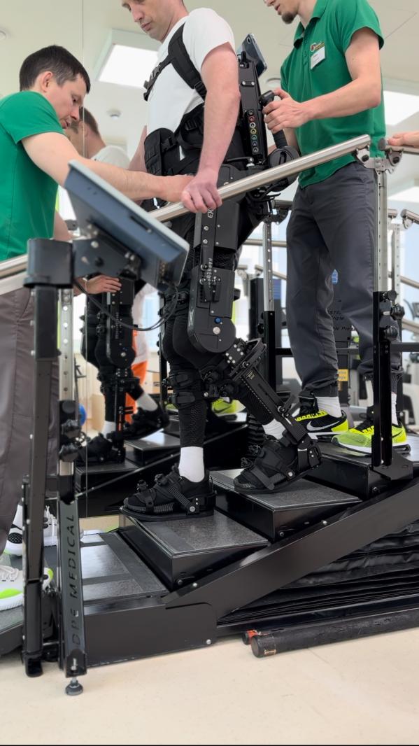 В Екатеринбурге в реабилитации после травм пациентам стали помогать роботы - Фото 5