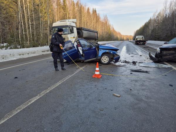 На Серовском тракте водитель «десятки» влетел в «Киа» и погиб - Фото 2