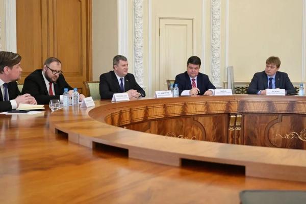 Денис Паслер обсудил с послом Беларуси двухстороннее сотрудничество - Фото 2