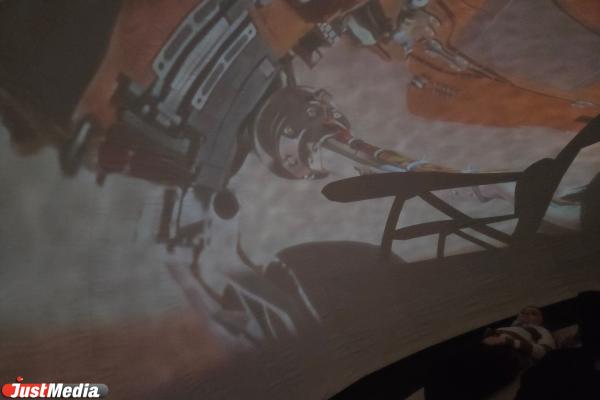 Звездные войны, добровольцы и робототехника. Как начались весенние каникулы в лагерях Екатеринбурга - Фото 7