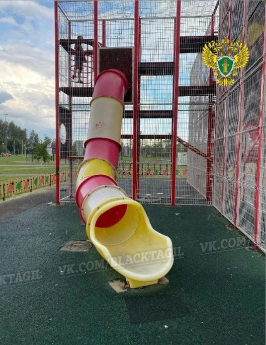 В Нижнем Тагиле за травму на горке-трубе в парке «Народный» ребенку выплатят 100 тысяч рублей - Фото 3