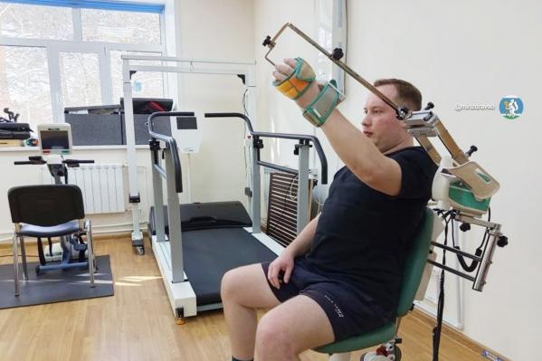 Врачи помогли восстановиться свердловчанину-путешественнику, который разбился на мотоцикле - Фото 3