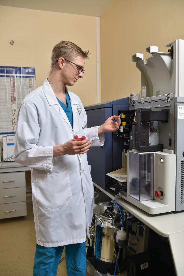 Для лаборатории центра онкологии и гематологии ОДКБ Екатеринбурга приобрели оборудования на 5 млн рублей - Фото 2