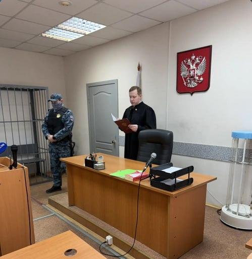 В Екатеринбурге осудили мужчину, который ударил девушку-курьера у Veer Mall - Фото 2