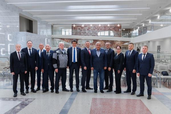 Крупные промышленники Урала выдвинули кандидатов в депутаты и создали площадку для диалога - Фото 4
