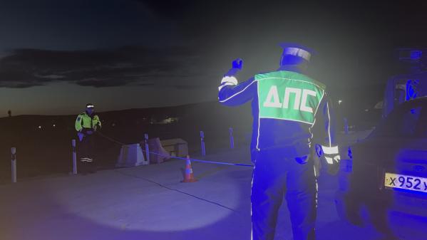 В Полевском «УАЗ», влетев в иномарку, перевернулся, а водитель сбежал  - Фото 2