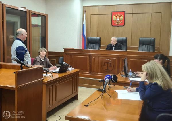 В Облсуде начали судить пенсионера, обвиняемого в убийстве сожительницы из-за денег на машину  - Фото 2