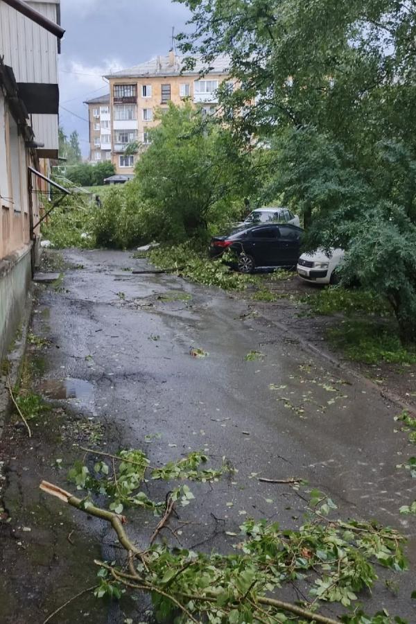 Мощный торнадо оставил без крыши над головой жителей почти 90 домов Кушвы - Фото 3
