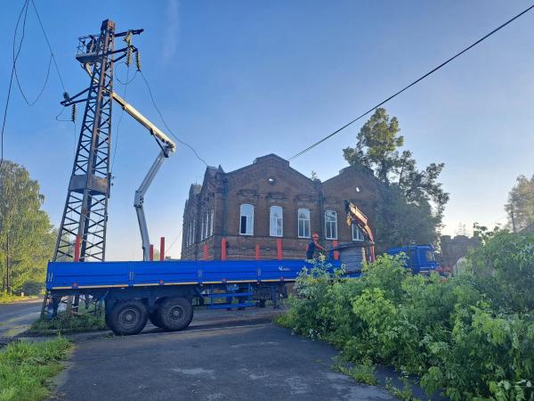 «Россети Урал» частично восстановили электроснабжение пострадавшей от торнадо Кушвы - Фото 2
