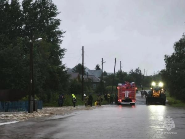 79 жилых домов затопило после обильных дождей в Свердловской области - Фото 5