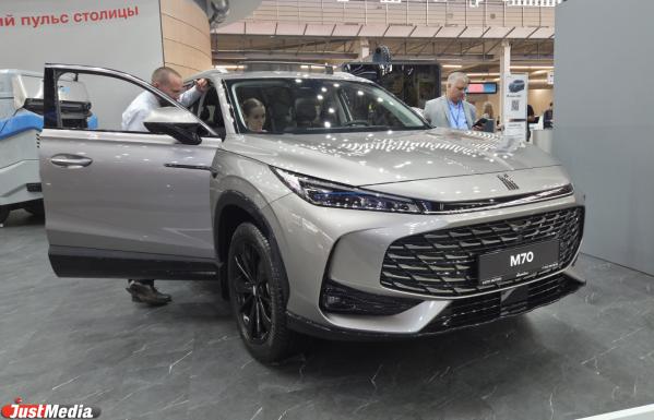 Российский спорткар, Lada Azimut и другие главные автоновинки ИННОПРОМА 2026 - Фото 7