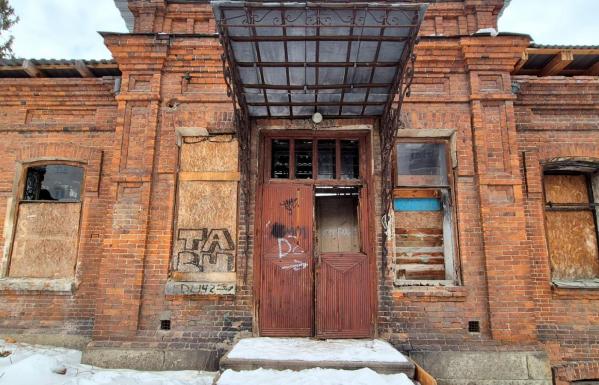 Здание земской школы у Харитоновского парка в Екатеринбурге станет часть ЖК - Фото 4