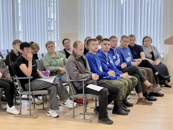 Сертификаты на покупке жилья взамен утраченного из-за урагана получили жители Кушвы - Фото 2