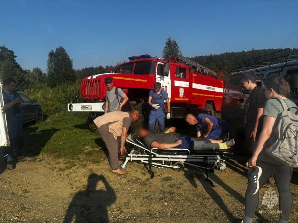  Мужчина упал в ущелье на Аракульских шиханах и получил травму ног - Фото 2